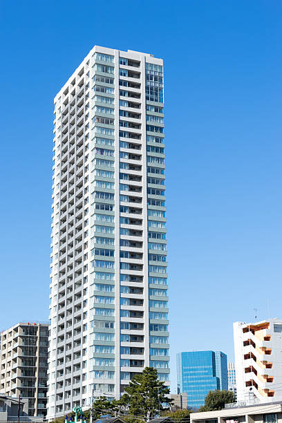 apartamento de gran altura en tokio, japón - distrito de shinagawa fotografías e imágenes de stock