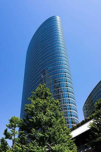 istock Modern high rise building in Tokyo, Japan 611763070
