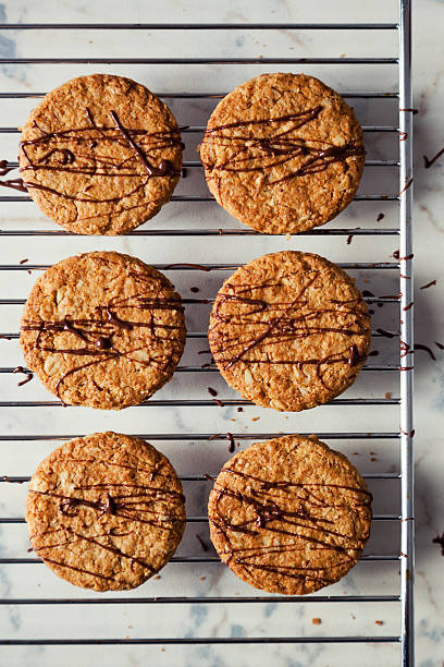 istock Homemade biscuit with chocolate 611873342