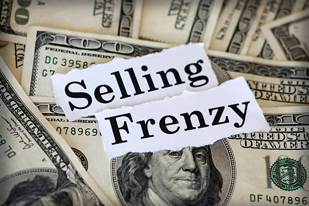 istock selling frenzy 611873832