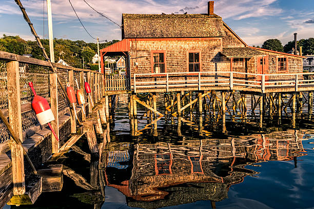 istock Rustic fishing pier in Maine 611877302
