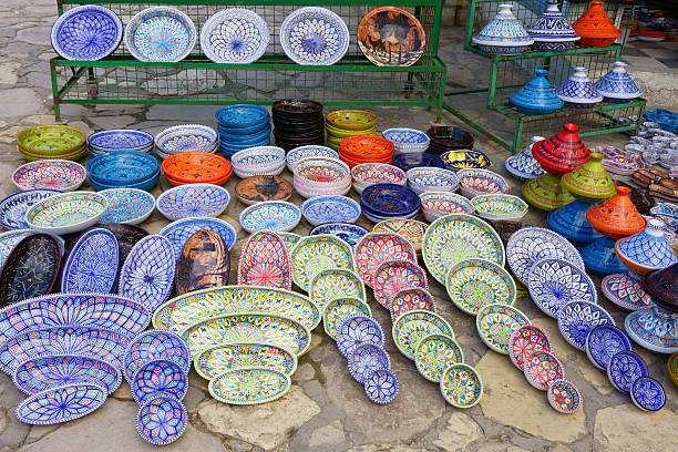 istock oriental dishes on the east bazaar 611878986