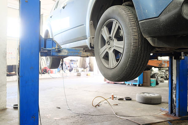 istock car repair garage 611883524