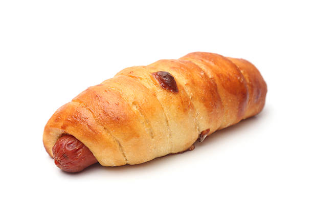 kolache rolls - blanket pig hot dog sausage photos et images de collection