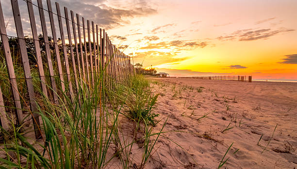 spiaggia di tramonto  - mid atlantic usa foto e immagini stock