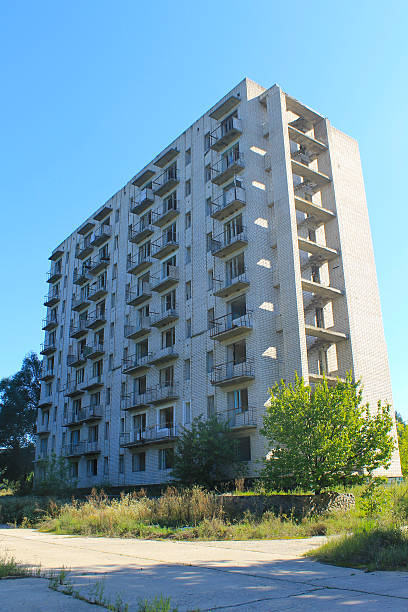 istock Abandoned multistory building in Ukraine 612009000