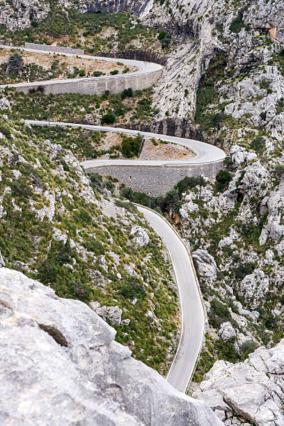 istock Serpentine road direction sa calobra, majorca 612013324