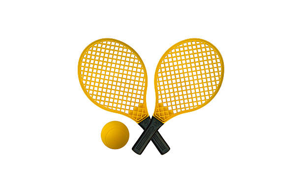 des raquettes et des balles de tennis - tennis racket ball isolated photos et images de collection