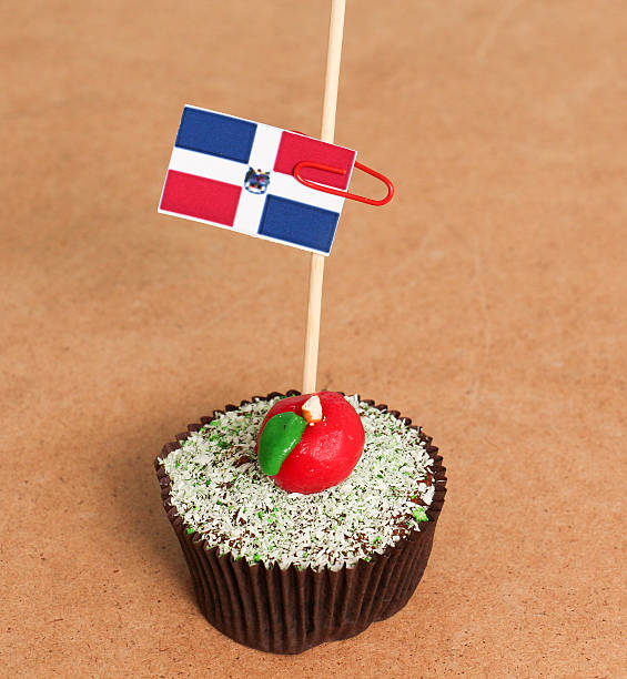 istock dominican republic flag on a apple cupcake 612241556