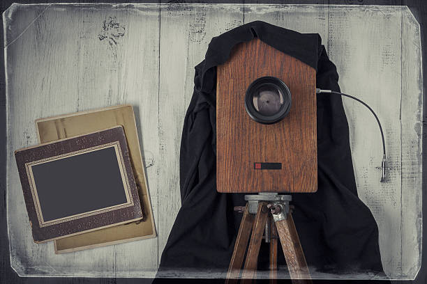 古いスタジオカメラと古い写真 - photograph photography old camera ストックフォトと画像