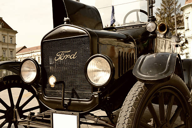 Legendary Ford Model T Zrenjanin;Vojivodina;Serbia-September 07,2016.Ford Model T from 1921 parked in the town square at the exhibition of old cars in Zrenjanin-Serbia as the first series production car by Ford Motor Company. engine photos stock pictures, royalty-free photos & images