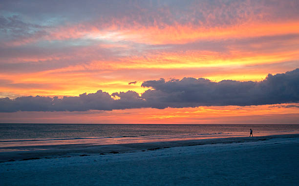 istock Moments after sunset 612260278