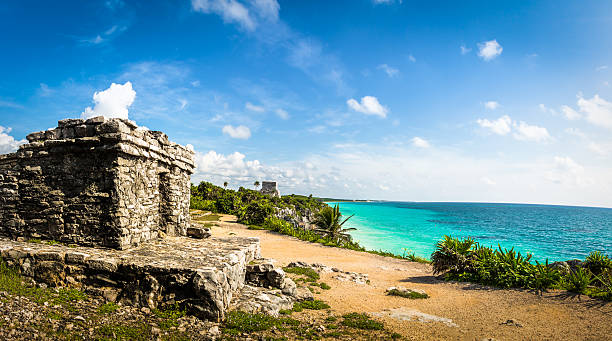 istock Mayan ruins and Caribbean sea - Tulum, Mexico 612265924