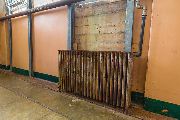 산 프란시코 ca의 알카트라즈 섬 감옥 내부 - prison cell prison bars corridor photography 뉴스 사진 이미지