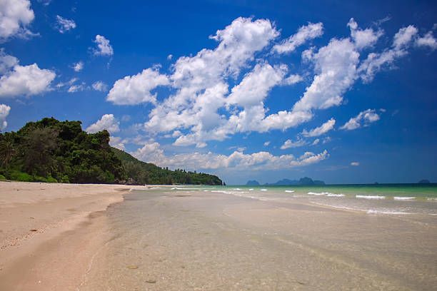 istock Landscape photo of tranquil island beach 612377664