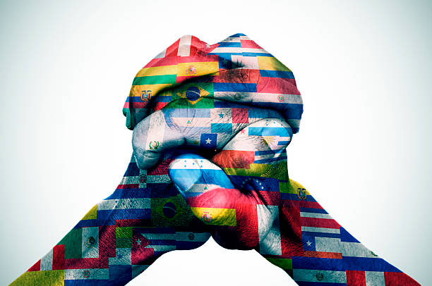 los países latinoamericanos - salvadoran flag fotografías e imágenes de stock