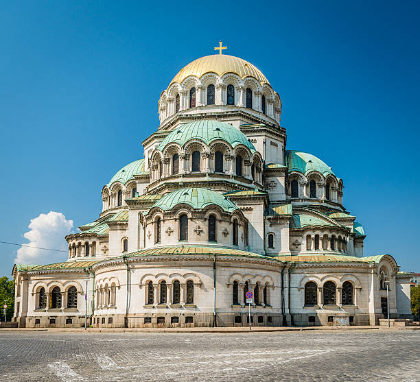 alexander nevsky cathedral - church saint peter alexander horizontal photos et images de collection