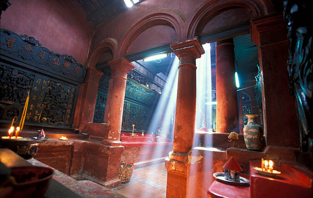 istock ASIA VIETNAM CAN THO TEMPLE 612399442