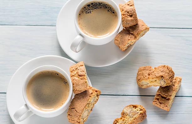 istock Two cups of coffee with cantuccini 612502794