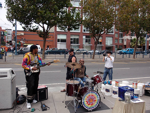 giants fans play music outside stadium - traffic jam imagens e fotografias de stock