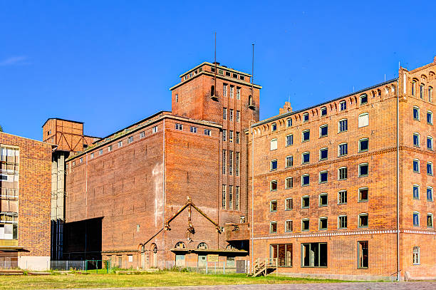 istock Historic harbor warehouses in Wismar 612511678