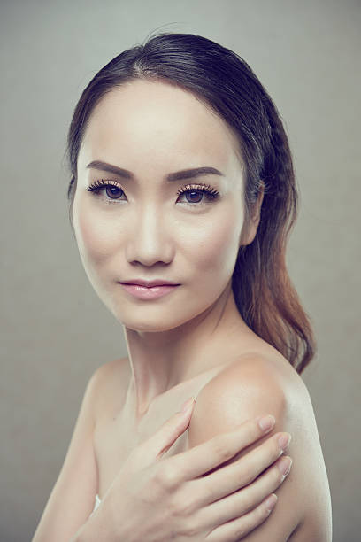 istock Beautiful woman 612621090