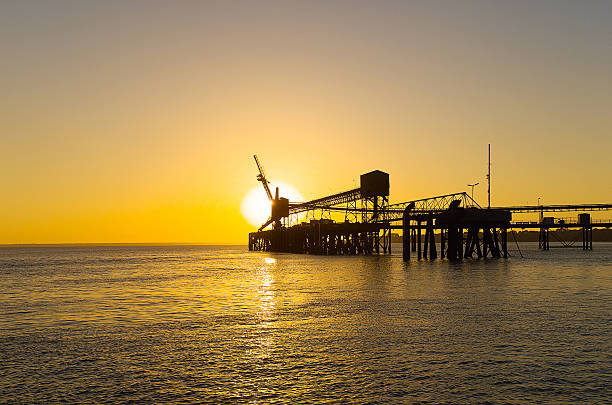 hafen von darwin - darwin northern territory australia sunset stock-fotos und bilder