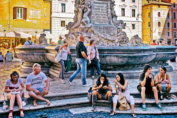 fuente del panteón en roma en italia - ancient rome rome fountain pantheon rome fotografías e imágenes de stock