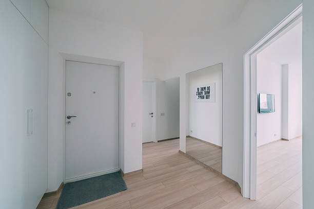 istock Light interior with flooring in a modern apartment 612720804