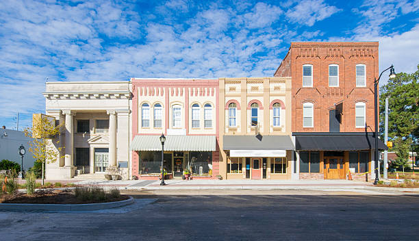 66,440 Small Town Stock Photos, Pictures & Royalty-Free Images - iStock |  Main street, Community, Town