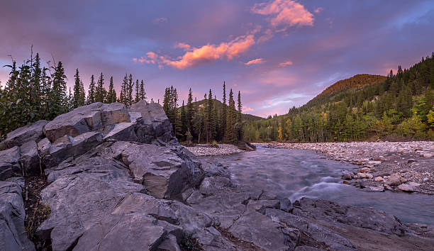 istock elbow river and valley in kananaskis country 612758532