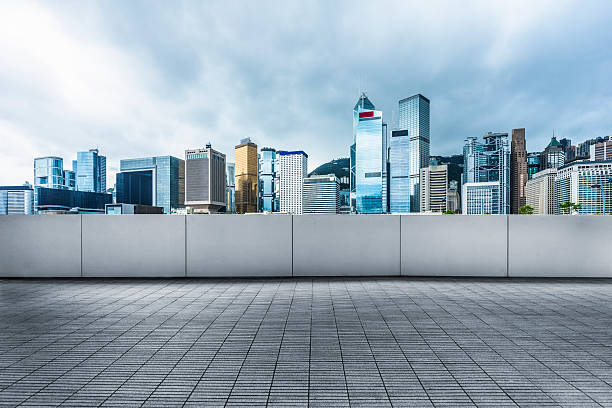 uso profesional auto publicidad placa de sujeción - textured urban scene outdoors hong kong fotografías e imágenes de stock