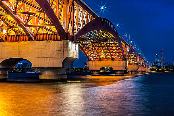 istock bridge of seoul 612821592