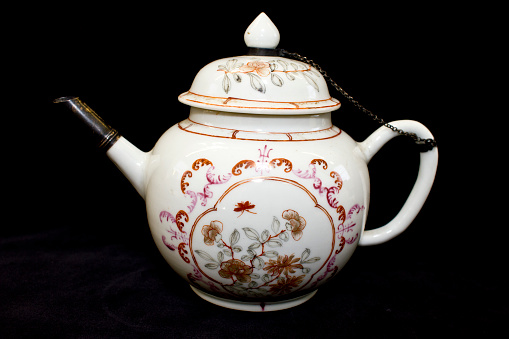 Porcelain tea pots