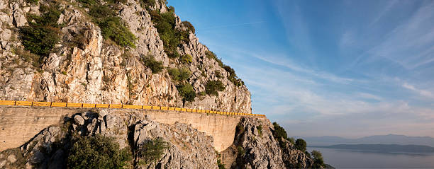 Mountain road panorama - fotografia de stock