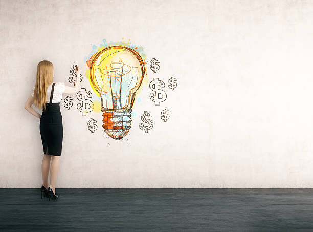 istock Business lady with new idea 612853010