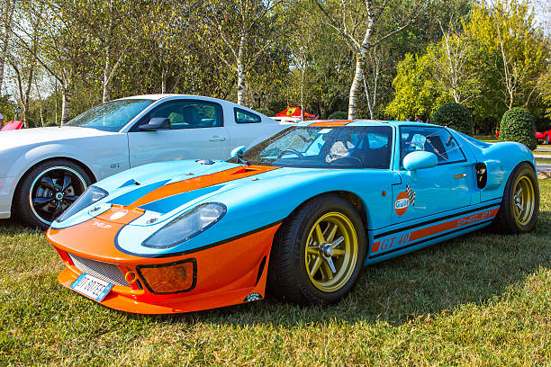 ford gt40 gulf em reunião top seleção 2016 - cobra car shelby close up - fotografias e filmes do acervo