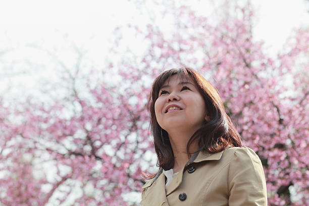 istock smiling business woman 613018968