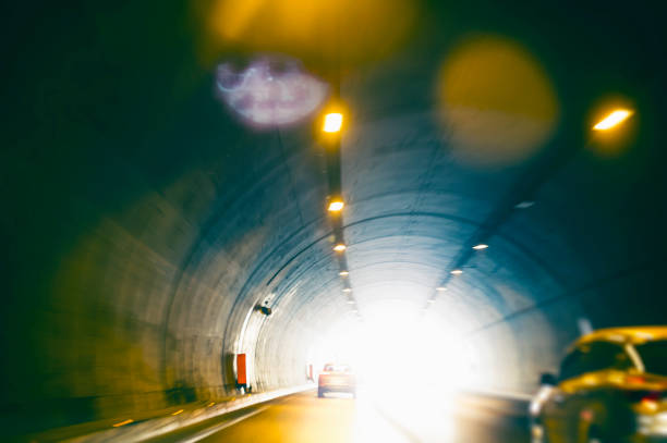 istock Traffic in Road Tunnel - Motion İmage 613020296