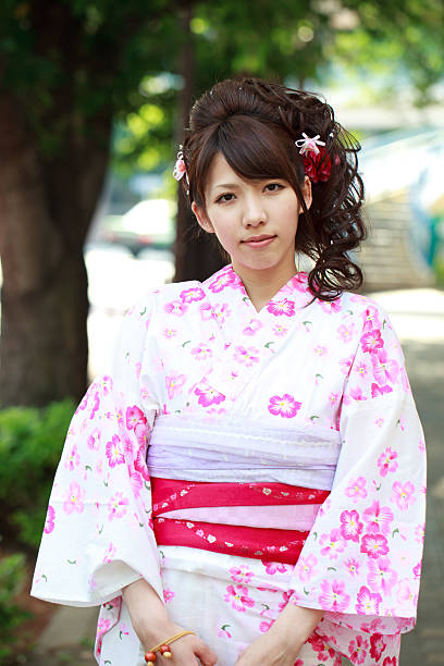 istock Japanese woman wearing yukata 613024970
