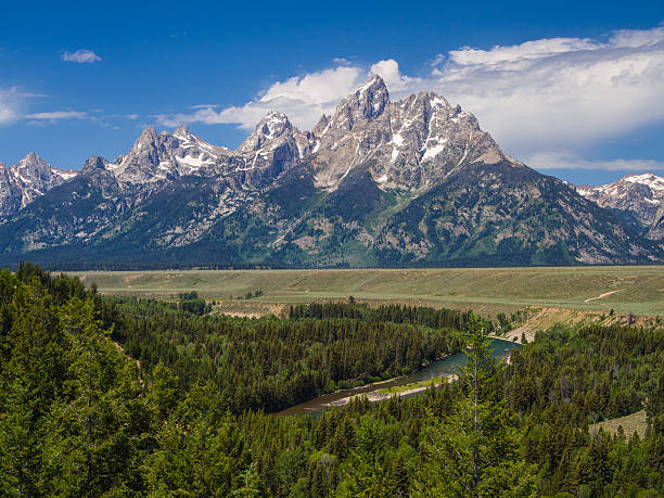 istock Peaceful scenic view on the river and mountain 613040700