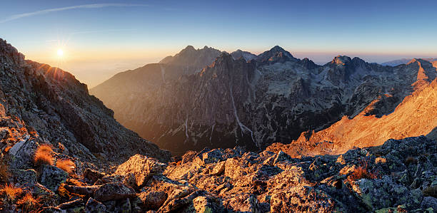 istock Mountain range with sun in Slovakia, Slavkovsky peak 613050230
