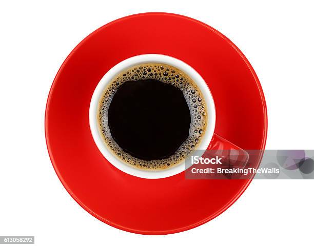 Americano Kaffee In Roter Tasse Isoliert Auf Weiß Stockfoto und mehr Bilder von Rot - Rot, Kaffeetasse, Kaffee - Getränk