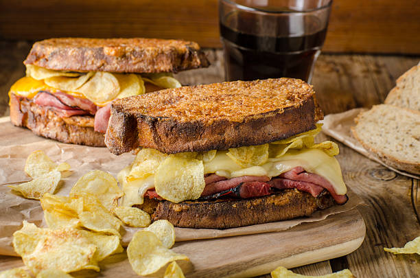 istock French toast salty 613106542
