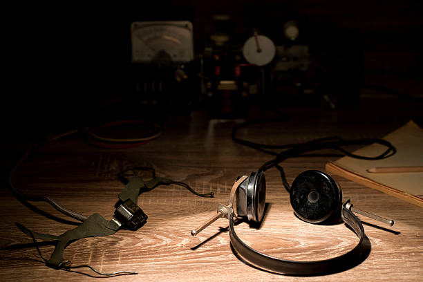 istock Vintage headphones 613137038