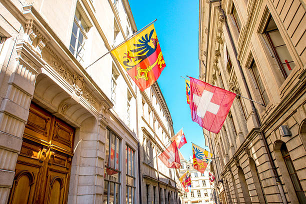 street view dans la ville de genève - helvetic photos et images de collection