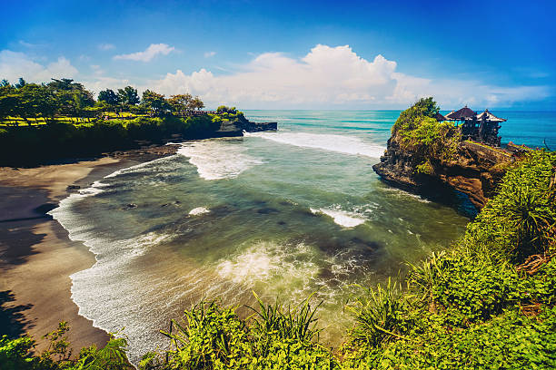Wide Agnle view of Tanah Lot Temple, Bali Island, Indonesia Wide Agnle view Pura Tanah Lot, Sea Temple, Bali, Indonesia, Southeast Asia, Asia. tanah lot temple bali indonesia stock pictures, royalty-free photos & images