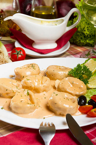 istock Salmon Tortellini with Sauce 613141190