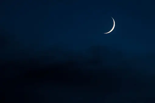 500+ Crescent Moon Pictures [HQ]  Download Free Images on Unsplash