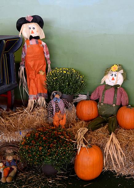 istock Autumn Halloween decoration 613303838
